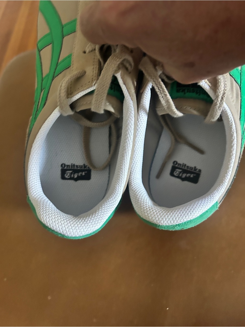 Onitsuka Tiger by Asics Beige Sneakers with Green Stripes - Men Size 11 - Picture 8 of 8